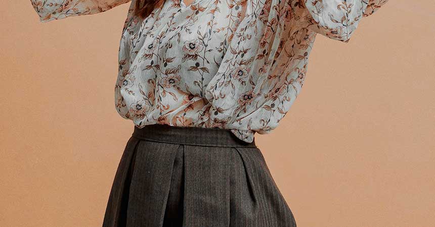 インバーテッドプリーツのスカート写真